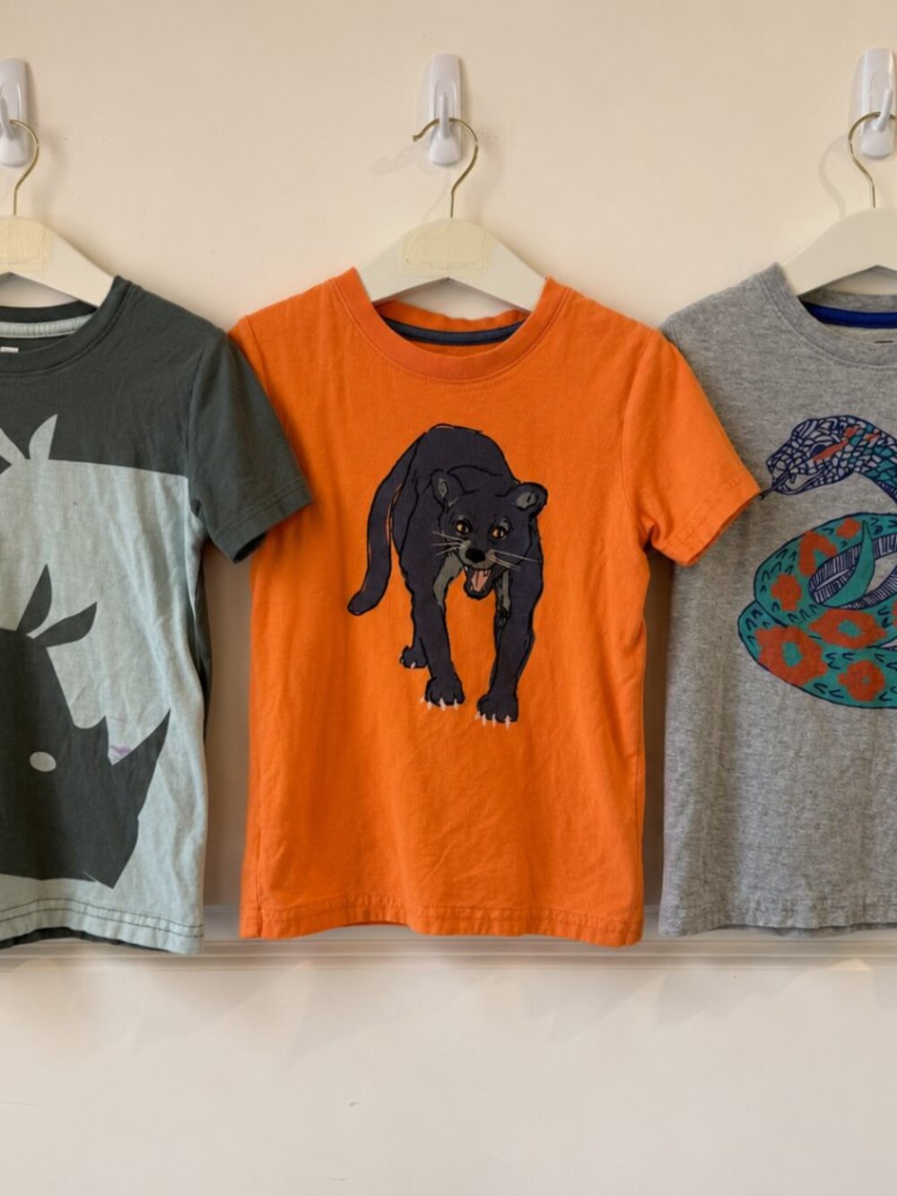 Girls can wear predators, too! Tea Collection Tee Bundle - Size 5 - 3 Shirts